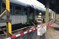 Na Masarykově nádraží vzplál vagon vlaku: Hasiči uzavřeli část nástupiště