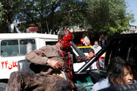 Exploze blízko německé ambasády: 15 mrtvých a 300 zraněných v Kábulu