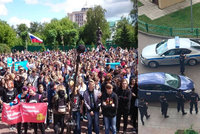 Rusko na nohou: Protesty proti Putinovi a opozičník Navalnyj mezi zadrženými