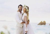 Topolánkova bývalka našla štěstí v Dubaji: Sexy Simona se vdala za Jihoafričana!