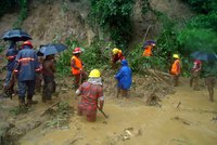 Vražedné monzuny zasáhly Bangladéš: Sesuvy půdy si vyžádaly desítky mrtvých