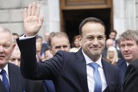 Premiérem v katolickém Irsku je gay: Dřív to byl jen sen, říká Varadkar