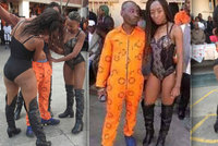 Vězně během oslav svátku „napravovaly“ striptérky. Dozorci dostali padáka