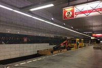 Cestování metrem bude noční můrou: Do konce roku DPP uzavře další výstupy