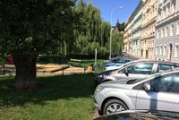 Sídlištní parkoviště na úkor zeleně? Praha 10 bude debatovat s občany na veřejných setkáních