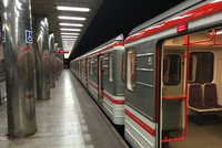 Praha se konečně dočká signálu v metru: Zatím ale jen v osmi stanicích, další přibudou