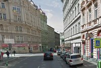 Husitskou ulici čekají od března uzavírky: Praha 3 začne s rekonstrukcí silnice a chodníků