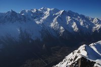Alpy tají, varují horolezci. Většina cest na Mont Blanc už je nepřístupná