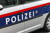 Českého pašeráka (23) lidí zadržela policie: Do Rakouska se snažil dostat uprchlíky z Afghánistánu