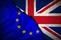 Nereálný chaos: Jak si Mayová představuje vztah EU a Británie po brexitu