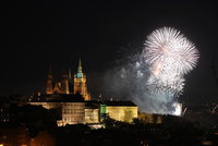 Silvestrovské oslavy i ohňostroj omezí dopravu v Praze. Které ulice budou uzavřené?