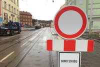 Pokládka nového povrchu uzavře kyjskou křižovatku: Před víkendem Tálínskou a Černičnou neprojedete