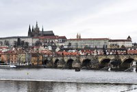 Bouře přinesla do Prahy podzim. Ráno se budou tvořit mlhy, vytáhneme svetry