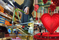 Češi se zbláznili do Valentýna. Hromadně nakupují dárky, roste online poptávka kondomů