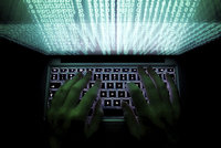 Útoků na internetu přibylo čtyřnásobně: „Počítejte s tím, že na vás někdo zaútočí,“ varuje expert