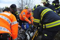 Krutá zima řádí v Praze: Záchranáři už kvůli mrazu ošetřili 60 pacientů, 13 lidí na ulici zemřelo