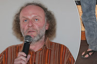 Jaroslav Dušek slaví 60! „Bludný balvan“, co téměř 30 let odmítá léky a chodí rád bos
