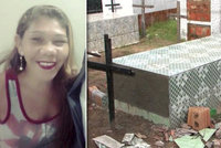 Ženu (†37) pohřbili zaživa! V hrobce se probrala a 11 dní bojovala o život