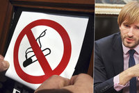 Ministr zdravotnictví Vojtěch: Zákon proti kouření mírnit nechci. A co říká o „čistkách“?