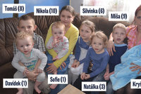 To je rodinka: Petra (30) a Stanislav si pořídili osm dětí za 10 let a ještě nekončí!