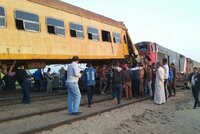 Egypt v slzách: Při vlakové nehodě zemřelo 15 lidí