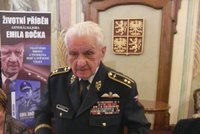 Ještě jeden dárek pro generála Emila Bočka (95): Křest životopisné knihy!