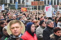 „Fico do basy!“ udeřili Slováci po vraždě Kuciaka. Premiér chce udržet koalici