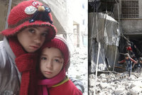 „Pomozte nám, prosím.“ Zoufalé holčičky se ozvaly z rozbombardovaného města