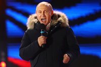 Putin vyhrál prezidentské volby. Ukázal se lidem a promluvil o Skripalovi