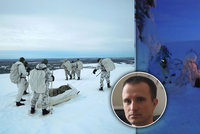 Drsný výcvik za polárním kruhem: Hasič Jiří (40) »otestoval« i ledovou vodu v jezírku