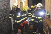 Stříbrný hasičský Oscar pro pražský sbor: Prestižní ocenění získali za zásah při požáru hotelu