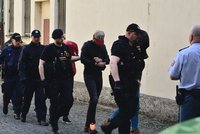 Znásilnění turistky v centru Prahy: Policie obvinila šest Alžířanů! Hrozí jim deset let vězení