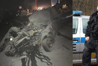 Policista mimo službu zachránil život ženě: Vytáhl ji z hořícího auta