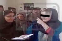 Pašeračka Tereza v pákistánském kriminále: S bachaři se směje, ředitel jí radí