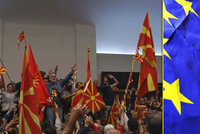 Atény a Skopje se po 25 letech dohodly na novém názvu Makedonie: Volná cesta do EU?
