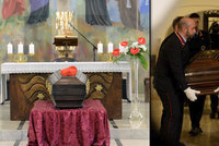 Nechtěl být pohřben s papeži, ale doma v Česku. Ostatky arcibiskupa Berana se vrací do Prahy