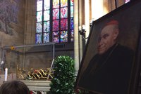 V chrámu sv. Víta uložili ostatky kardinála Berana: Vyplnilo se mu poslední přání