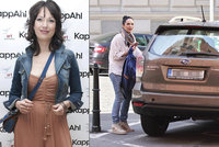 Když hvězdy parkují: Kostková nechala auto na "invalidech" a šla si po svých