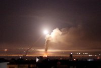 VIDEO: „Překročili červenou čáru“. Izrael odůvodnil tvrdý úder na Íránce v Sýrii