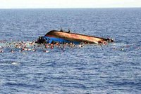 Cesta do školy se změnila v peklo: Na Nilu se potopila loď, 20 dětí nepřežilo