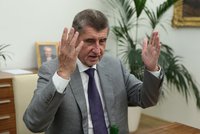 ONLINE: Babiš promluvil o auditu, Drahoš se směje rezignaci a Zeman rozetne Čapí hnízdo
