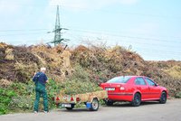 Čas pohnojit: V Horních Počernicích je místním vydáván kompost zdarma