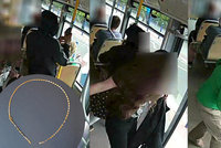 Zloději ženám strhávali řetízky v tramvajích: Jeden policie našla a hledá jeho majitelku