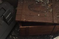 Nebezpečné překvapení v Libni: V bytě se povaloval ruční granát! Ujal se ho pyrotechnik