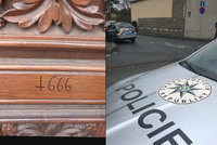 „Ďábelští umělci“ řádili v Praze 2: Na kostel na náměstí Míru načmárali satanské číslo i nápisy