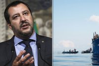 „Přijměte Lifeline, je u vás,“ žádá Salvini Maltu. Do Itálie loď s migranty nepustí