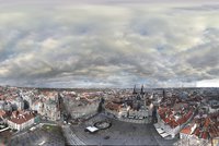 Unikátní panoramatickou fotku Prahy tvoří 8 tisíc snímků: Americký fotograf je »nacvakal« z věže Staroměstské radnice