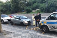 Obrovské neštěstí v Bělehradské: Dvě dívky (12) srazilo auto
