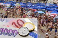 Rána před dovolenou. Koruna vůči euru rekordně oslabila, požitky podraží