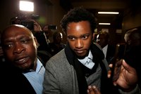 Syna (23) exprezidenta Zumy obvinili z korupce. Přiznal schůzku, popřel úplatky